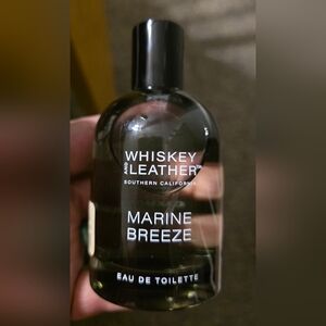 Whiskey and Leather Marine Breeze Eau de Toilette - Black